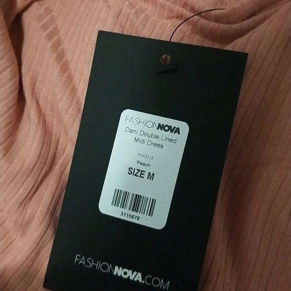 Fashion Nova double lined midi  dress - Picture 3 of 3